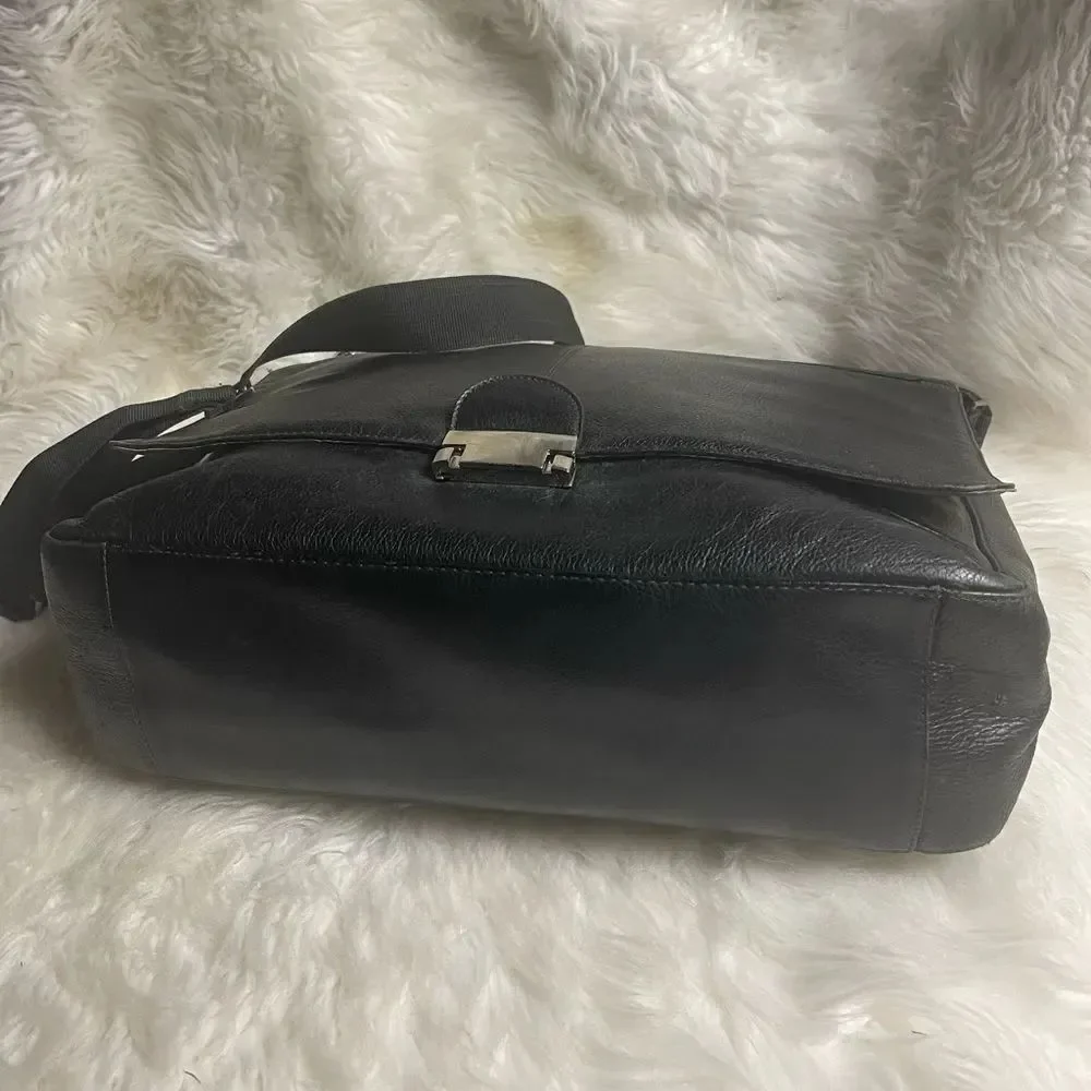 Black Leather Messenger Bag - Men